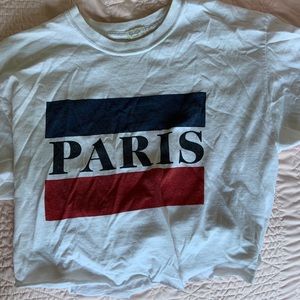 super cute brandy melville paris tee💘